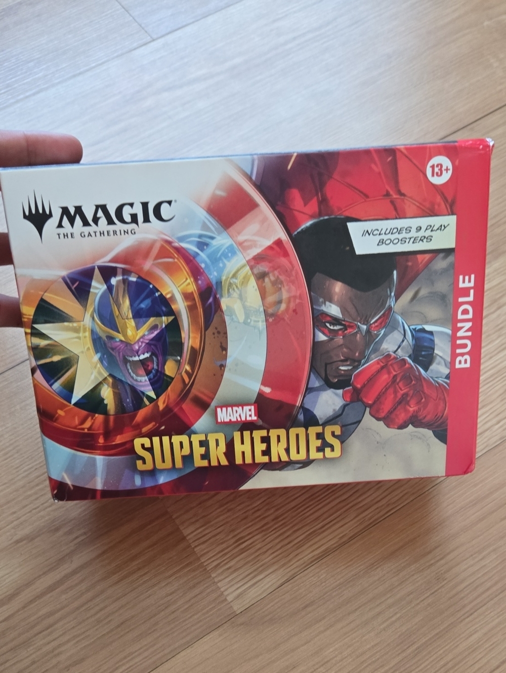 Marvel Super Heroes Bundle - Red and Gold Artwork